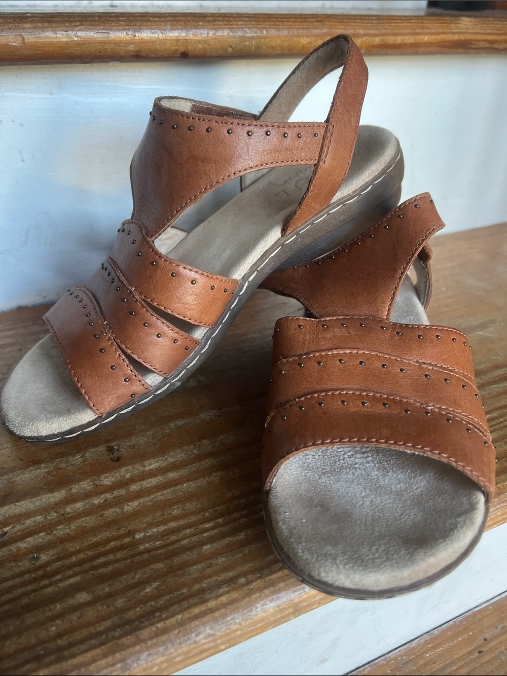 SOUL Naturalizer Cognac Tan Studded Leather Slingback Sandals